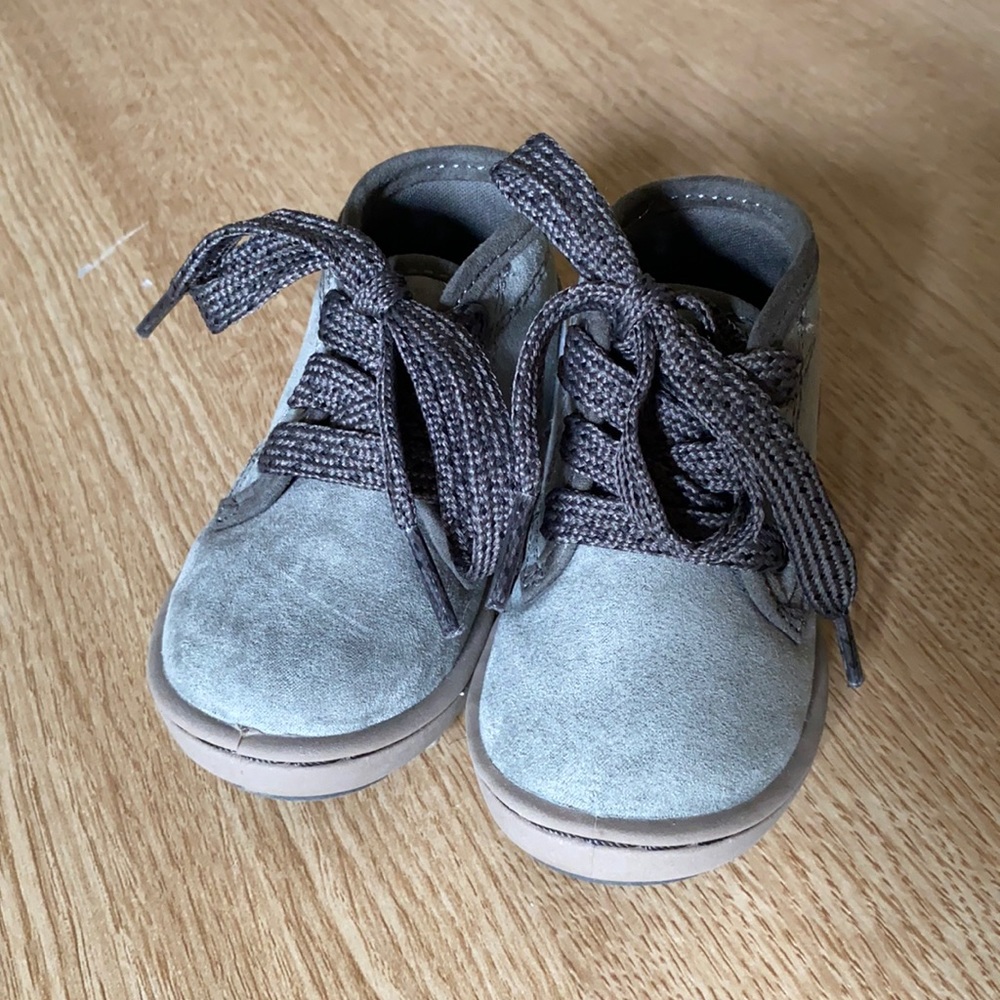 Carter’s toddler boys boots